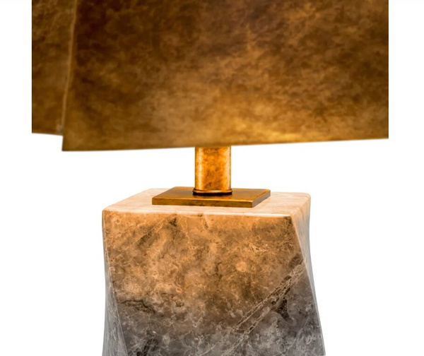 Lampa stołowa Camelia firmy Eichholtz