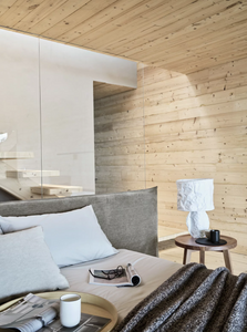 The Pajama 92 Tyvek® table lamp by Gervasoni 1882