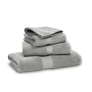 Ralph Lauren Home towel, from the Avenue collection (Sea Mist)