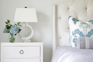 The E.F. Chapman Ring table lamp