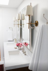 Bryant wall lamp designed by Thomas O'Brien Bryant Large Billiard pendant lamp by Thomas O'Brien by Visual Comfort