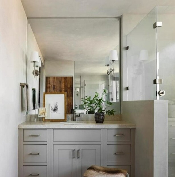 Thomas O'Brien Bryant wall lamp