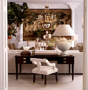 Antonine table lamp by Eichholtz