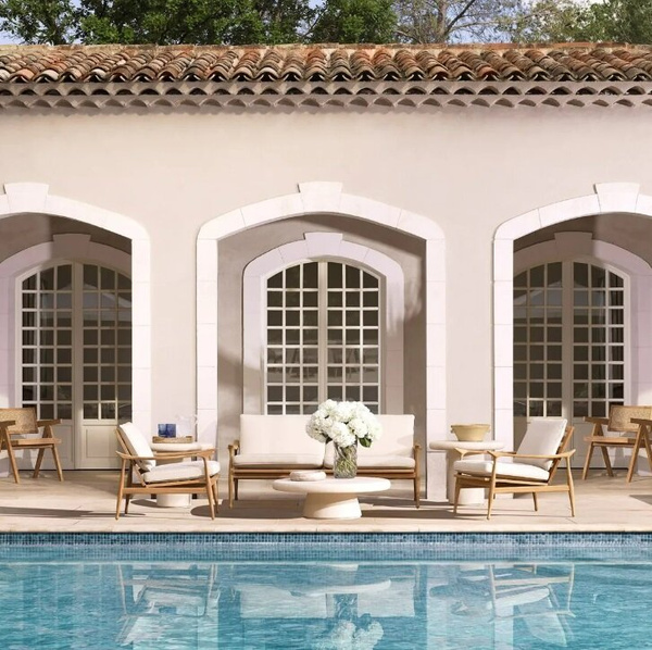 Eichholtz Manzo garden sofa