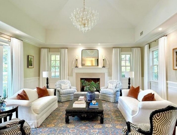 Julie Neill Talia Grande chandelier