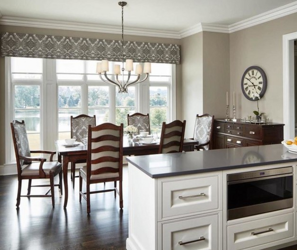 Ruhlmann Large chandelier by E.F. Chapman by Visual Comfort