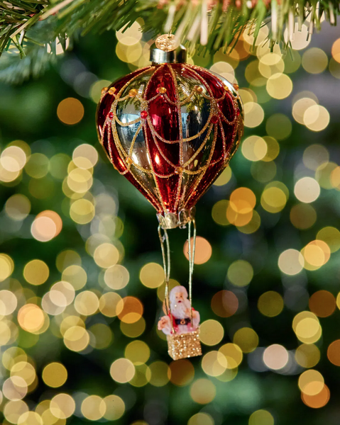 Christmas ornament – Santa Claus in a red balloon