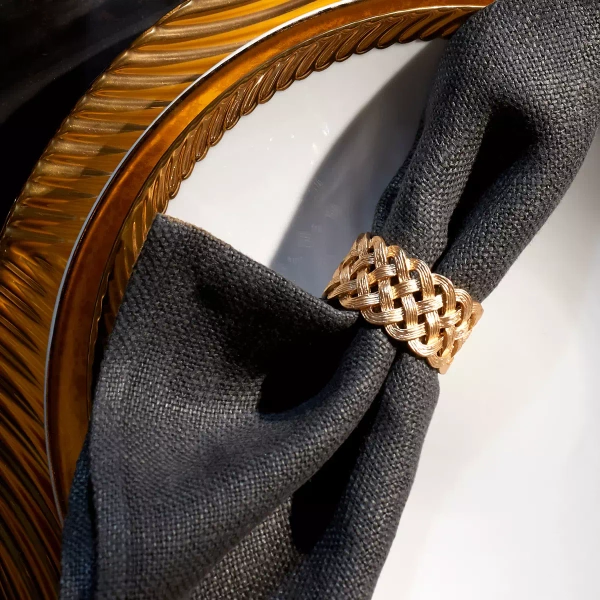 L'Objet dessert plate, from the Corde (Gold) collection