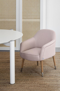 Chair Dom Edizioni Bernadette